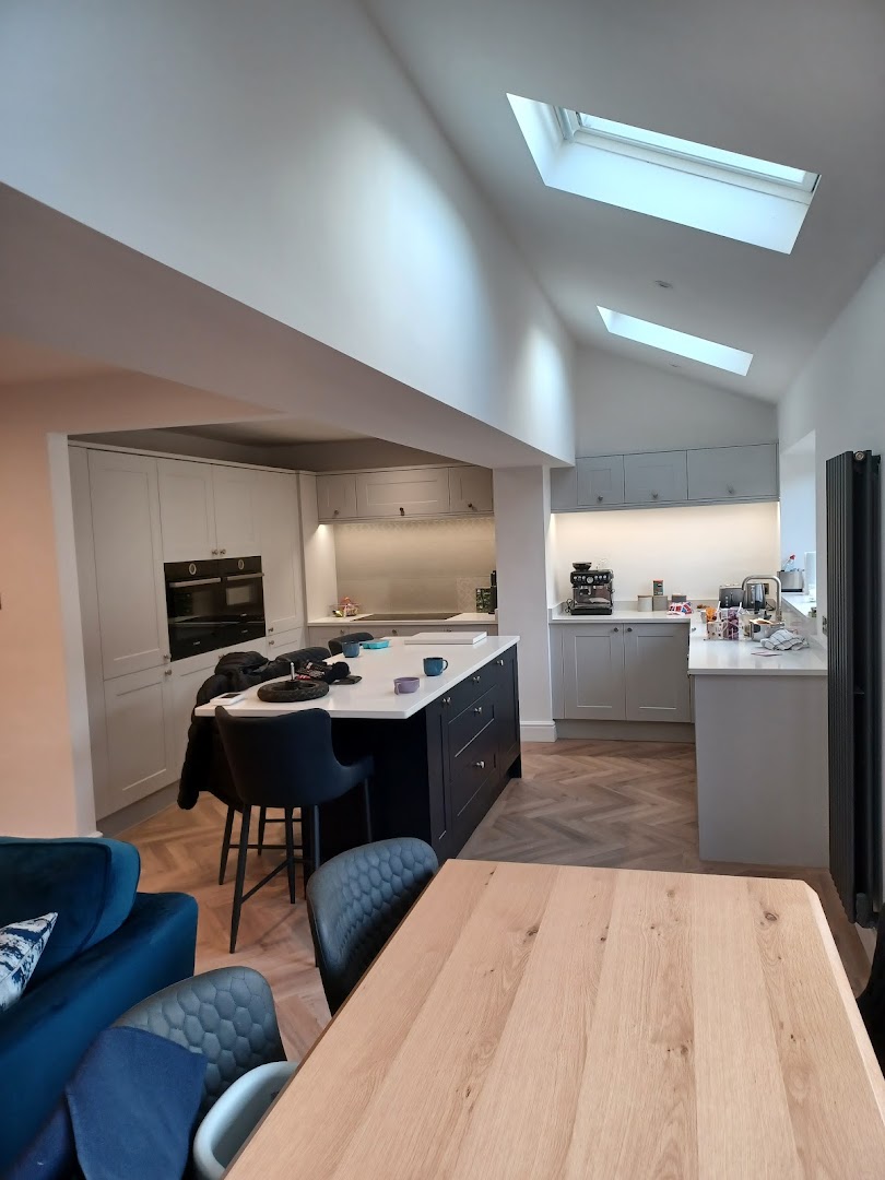 Henderson's Professional Decorators — Photos 12